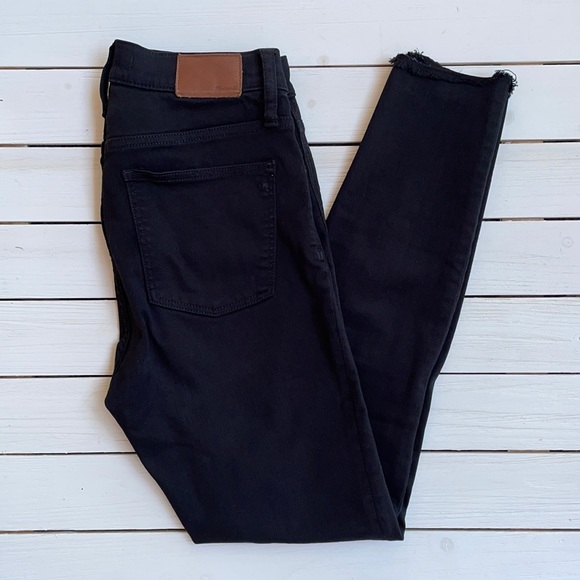 Madewell Denim - Madewell 9” High-Rise Skinny Jeans Black size 28